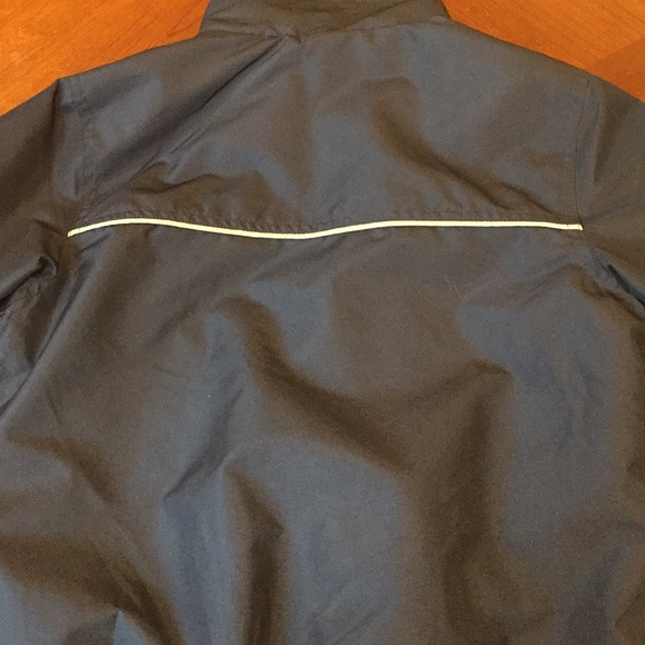Children’s Place windbreaker - Picture 3 of 4